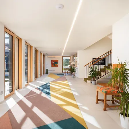 Grandiose Brac Mediteranea 6 Bedrooms Infinity Pool & Outdoor Tv